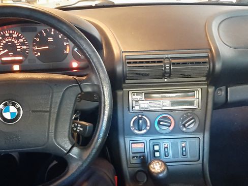 Used 1996 BMW Z3 1.9 image 15