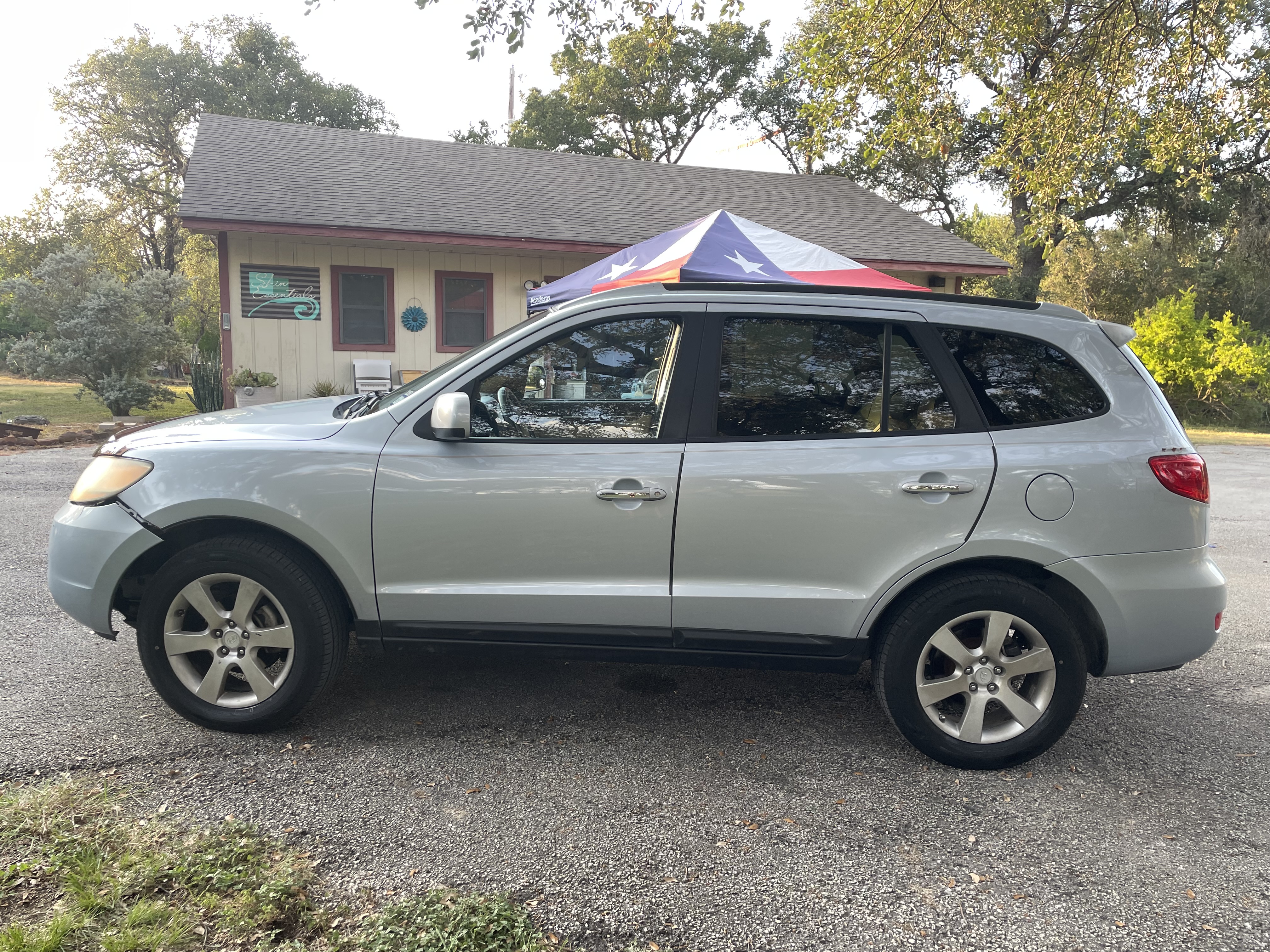 Used 2008 Hyundai Santa Fe Limited FWD image 2