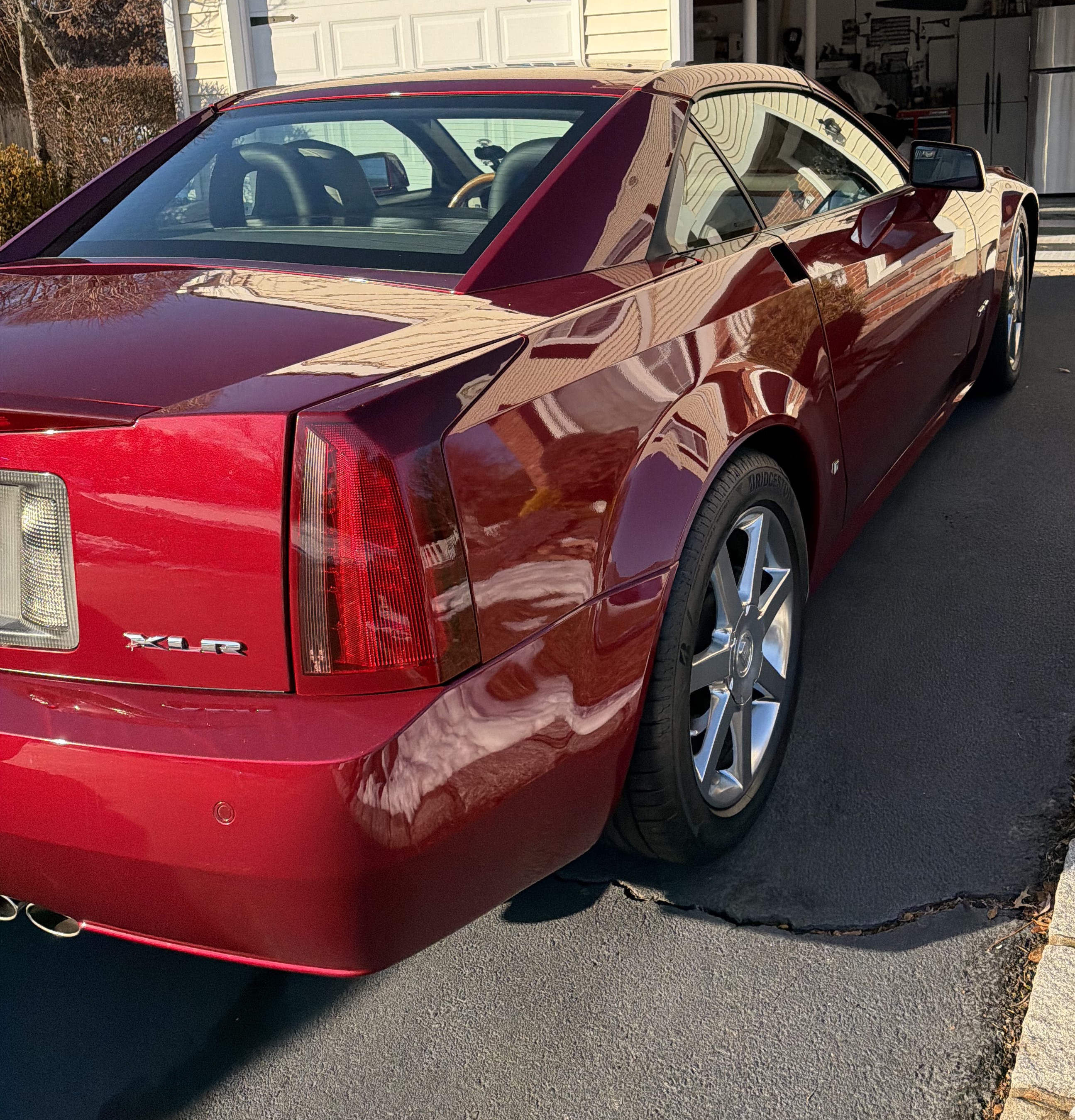 Used 2006 Cadillac XLR RWD image 9