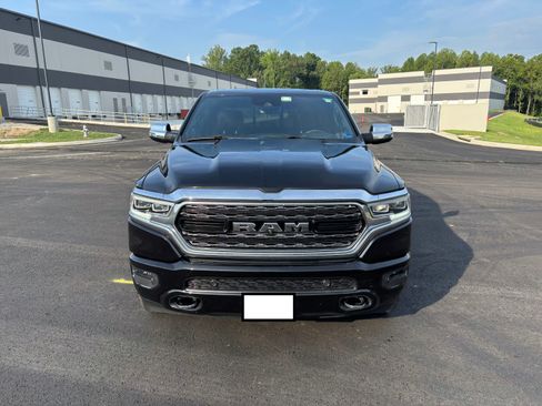 Used 2023 RAM 1500 Limited AWD/4WD image 2