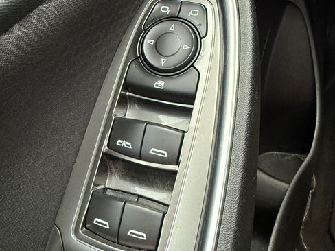 Used 2016 Chevrolet Malibu LT image 13