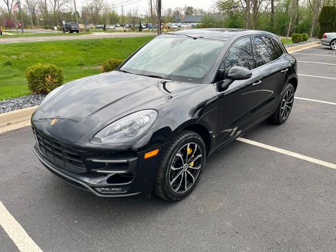 Used 2016 Porsche Macan Turbo AWD/4WD image 14