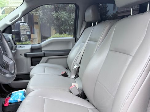 Used 2019 Ford F250 XL w/ Power Equipment Group image 10