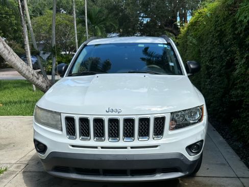 Used 2015 Jeep Compass Sport w/ Power Value Group image 4