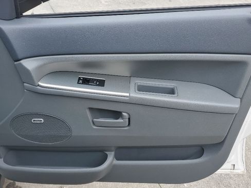 Used 2007 Jeep Grand Cherokee Laredo image 18