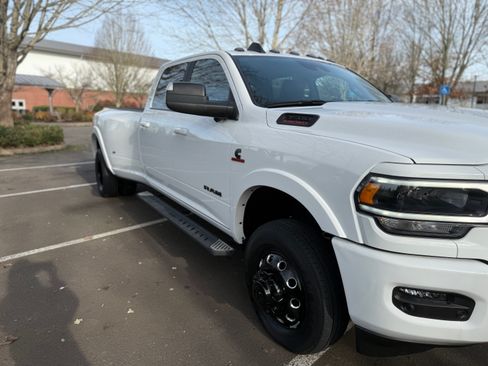 Used 2021 RAM 3500 Laramie image 4