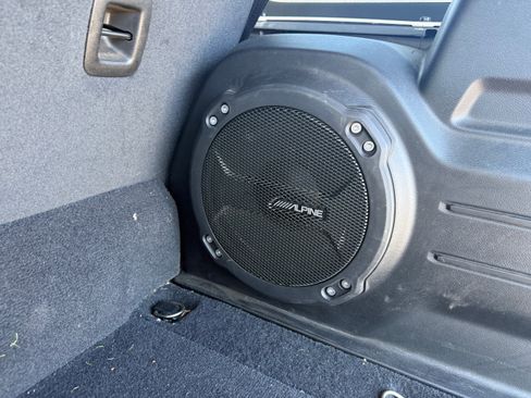 Used 2022 Jeep Wrangler Unlimited Sahara AWD/4WD image 15