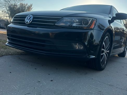 Used 2016 Volkswagen Jetta Sport w/ Lighting Package image 17