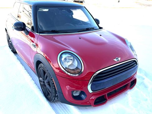 Used 2017 MINI Cooper 2-Door Hardtop image 1
