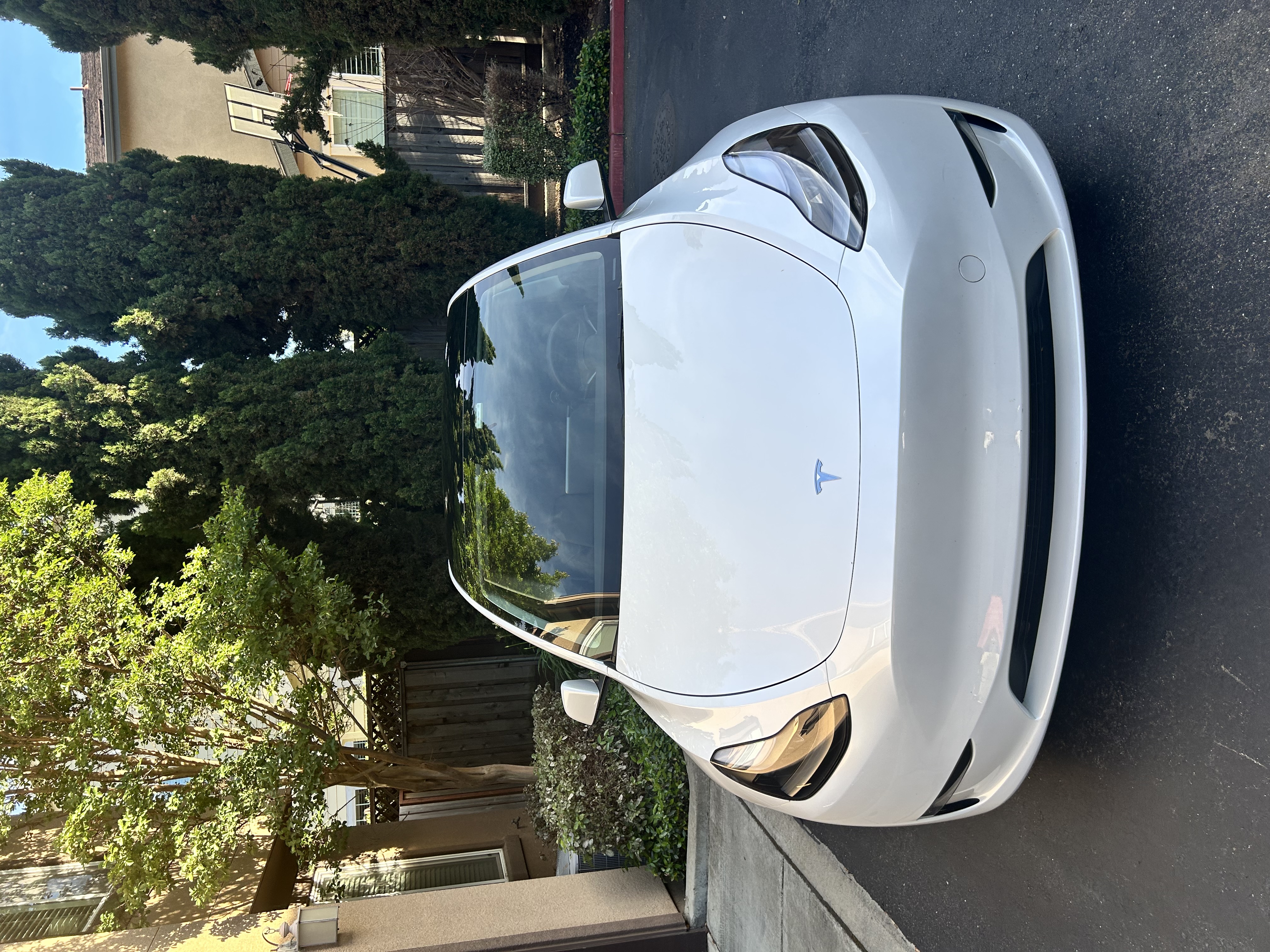 Used 2023 Tesla Model Y Performance AWD/4WD image 2