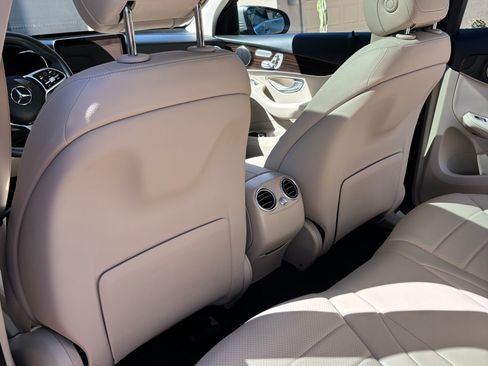 Used 2022 Mercedes-Benz GLC 300 4MATIC image 13