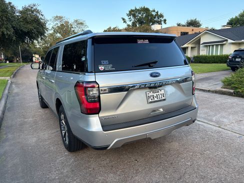 Used 2018 Ford Expedition Max Limited w/ Equipment Group 301A RWD image 5