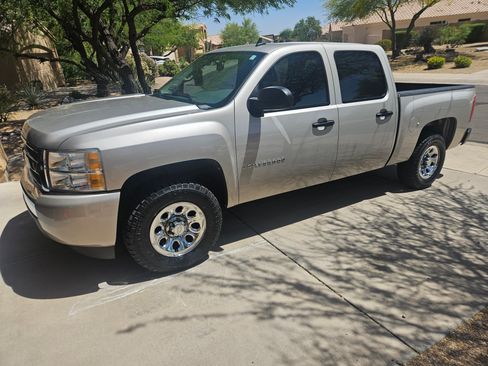 Used 2009 Chevrolet Silverado 1500 LS RWD image 1