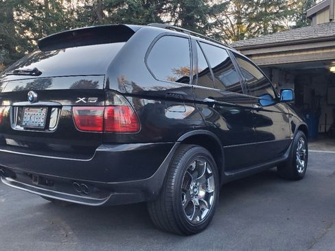 Used 2001 BMW X5 4.4i image 4