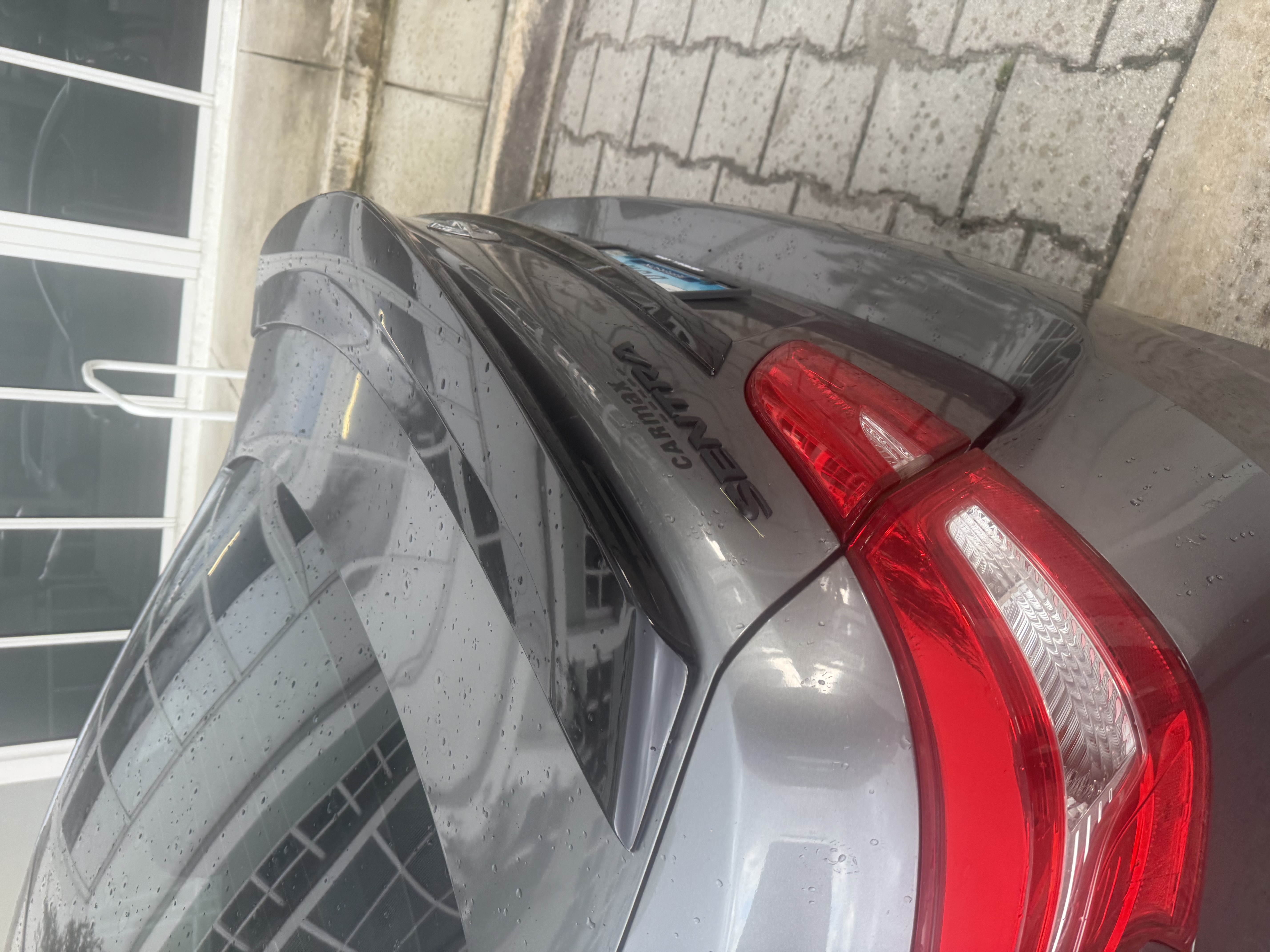 Used 2018 Nissan Sentra SR w/ Electronics Package FWD image 4