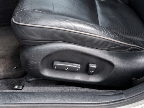 Used 2003 Lexus IS 300 300 SportCross Hatchback 4D image 18