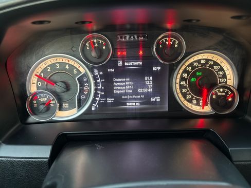 Used 2014 RAM 2500 Laramie image 15