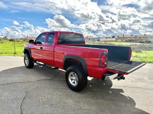 Used 2004 Chevrolet Silverado 2500 LS image 6