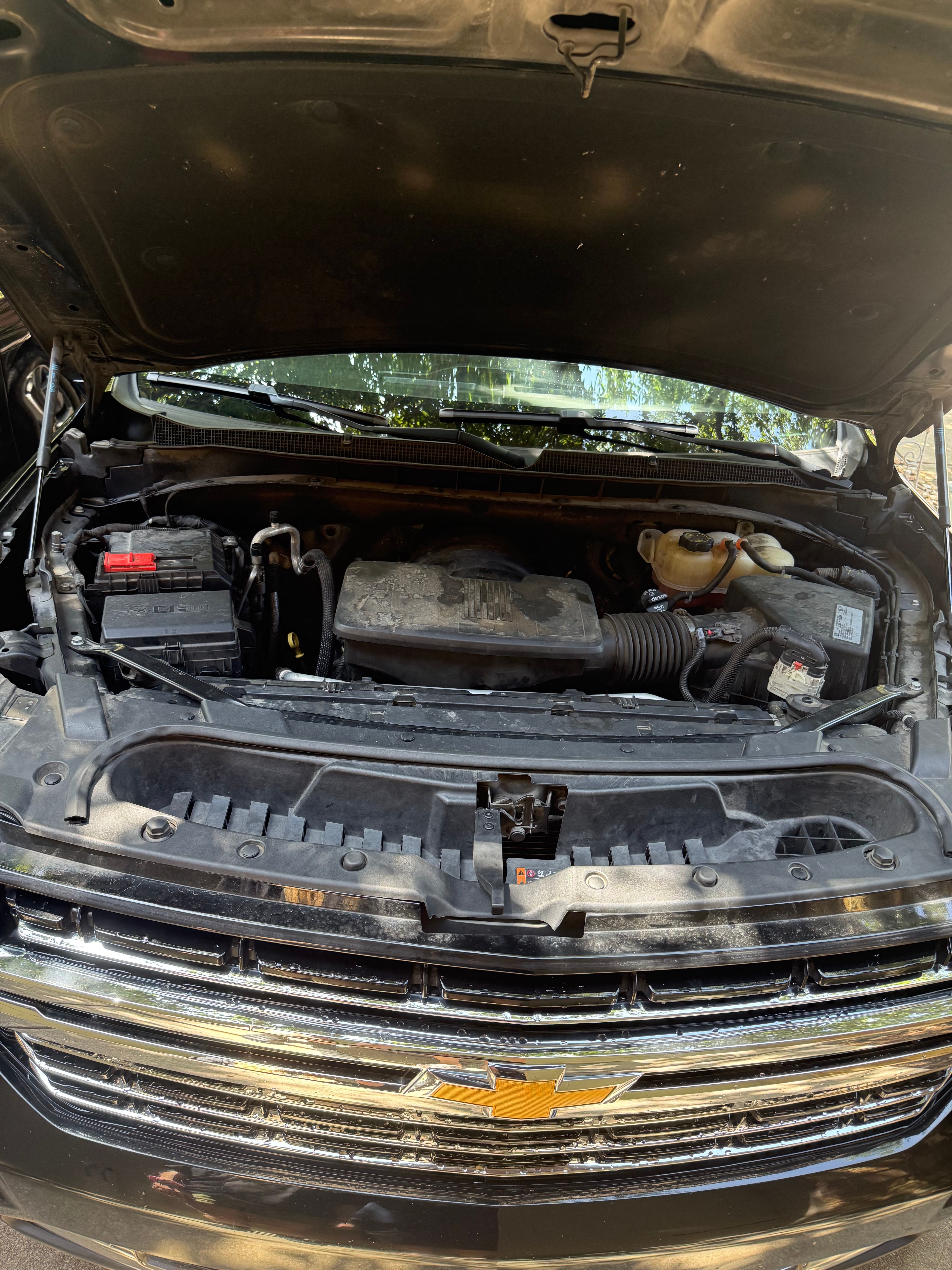 Used 2021 Chevrolet Suburban LT RWD image 21