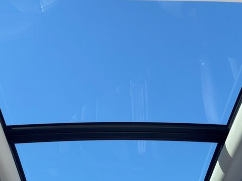 Used 2018 Volvo XC90 T6 Momentum w/ Momentum Plus Package image 30