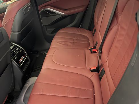 Used 2022 BMW X6 M50i w/ Premium Package AWD/4WD image 1