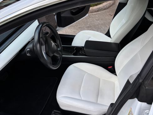 Used 2018 Tesla Model 3 Long Range image 5