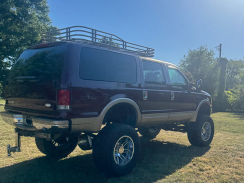 Used 2000 Ford Excursion Limited AWD/4WD image 2