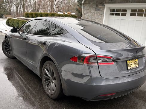 Used 2018 Tesla Model S 75D image 2