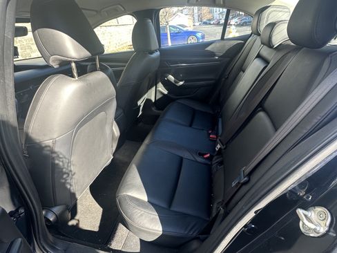 Used 2021 MAZDA MAZDA3 s image 9