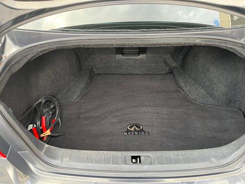 Used 2011 INFINITI M56 w/ Sport Pkg image 13