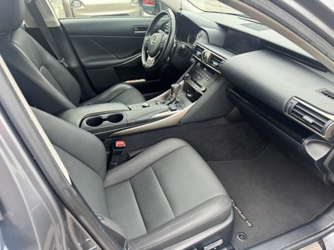 Used 2018 Lexus IS 300 F Sport image 15