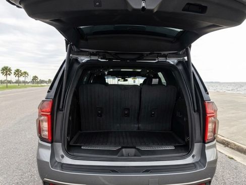 Used 2022 Chevrolet Tahoe RST w/ Sport Performance Package RWD image 8