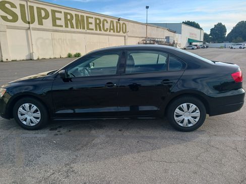 Used 2011 Volkswagen Jetta Sedan image 5