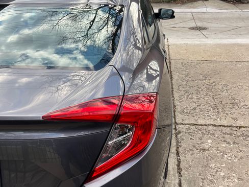 Used 2016 Honda Civic EX image 6