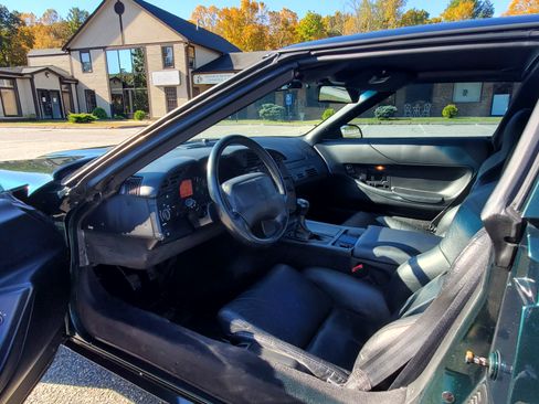 Used 1996 Chevrolet Corvette Coupe image 11