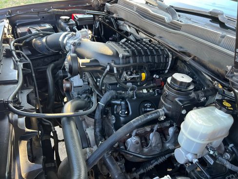 Used 2014 Chevrolet Silverado 1500 LTZ Z71 w/ LTZ Plus Package image 14