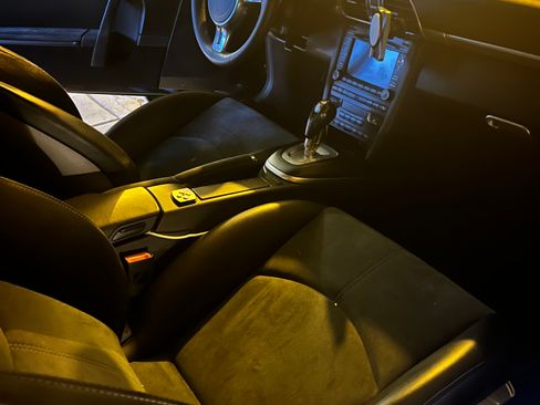 Used 2012 Porsche 911 Coupe image 4