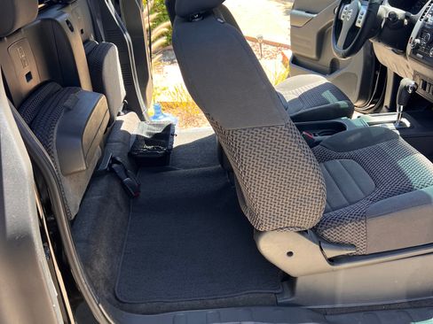 Used 2015 Nissan Frontier SV w/ SV Value Truck Package RWD image 8