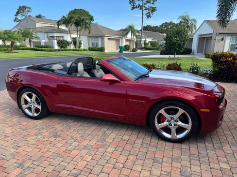 Used 2013 Chevrolet Camaro LT w/ RS Package RWD image 2