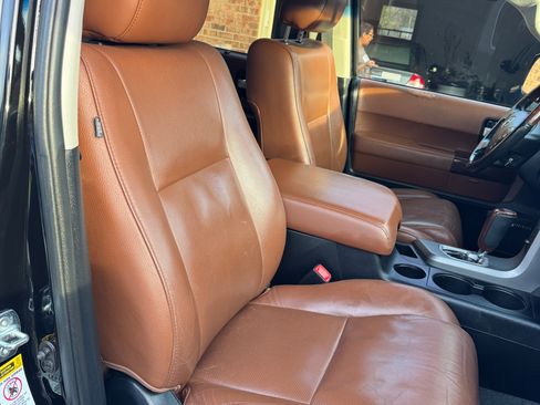 Used 2012 Toyota Sequoia Platinum image 8