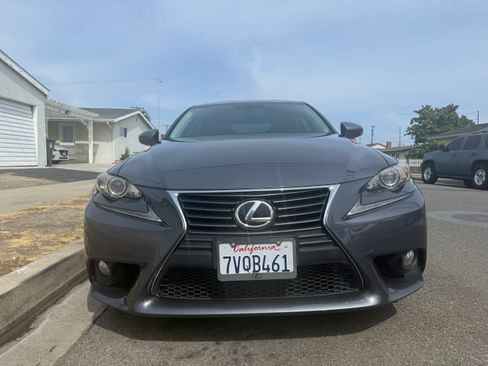 Used 2014 Lexus IS 250 RWD image 2