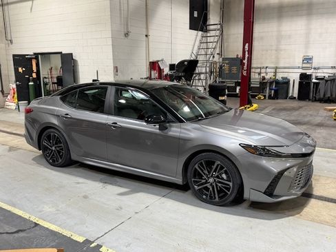 Used 2025 Toyota Camry XSE image 2