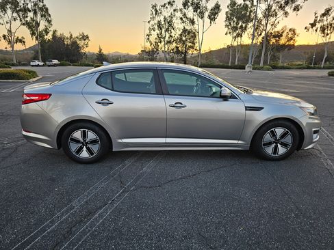 Used 2013 Kia Optima LX w/ Hybrid Convenience Pkg image 5