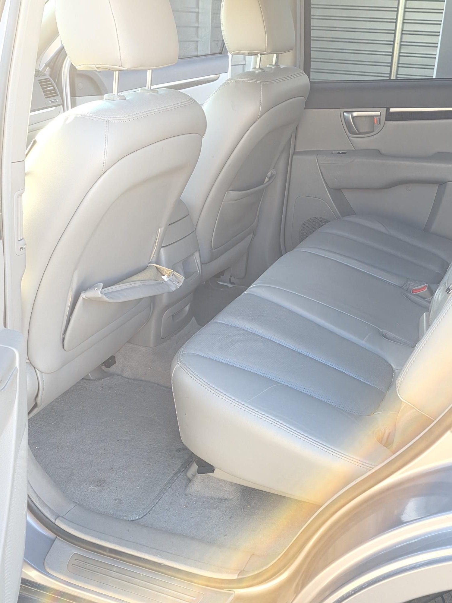 Used 2007 Hyundai Santa Fe SE FWD image 2