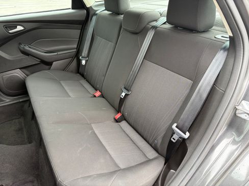Used 2017 Ford Focus SE FWD image 17