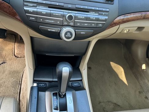 Used 2011 Honda Accord EX-L image 13