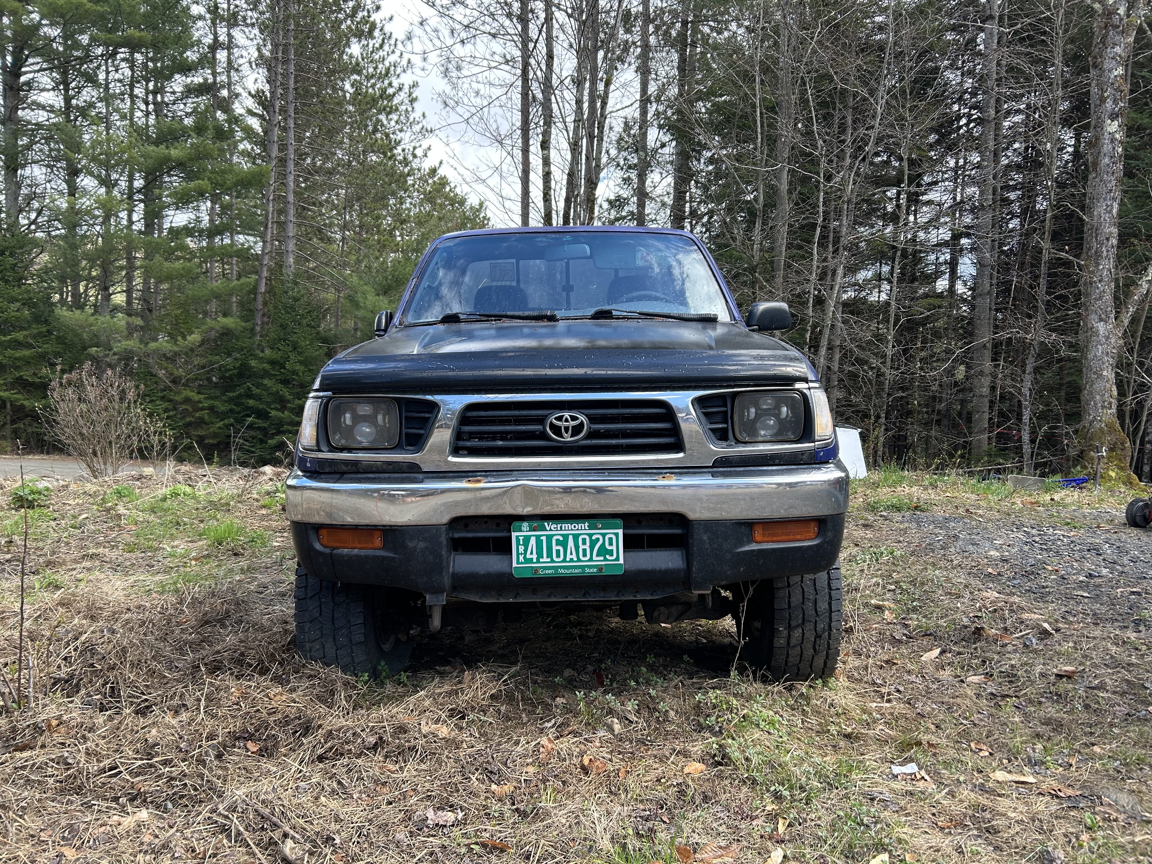 Used 1995 Toyota Tacoma 4x4 Regular Cab image 2