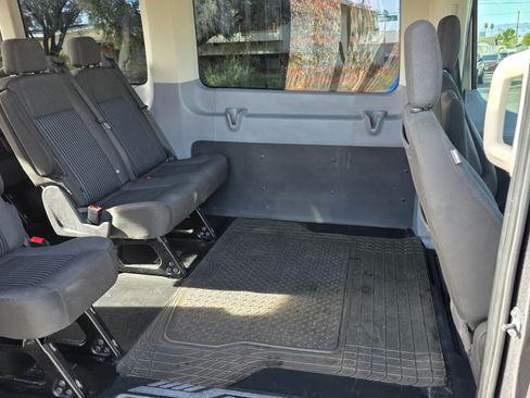 Used 2017 Ford Transit 350 XLT image 9