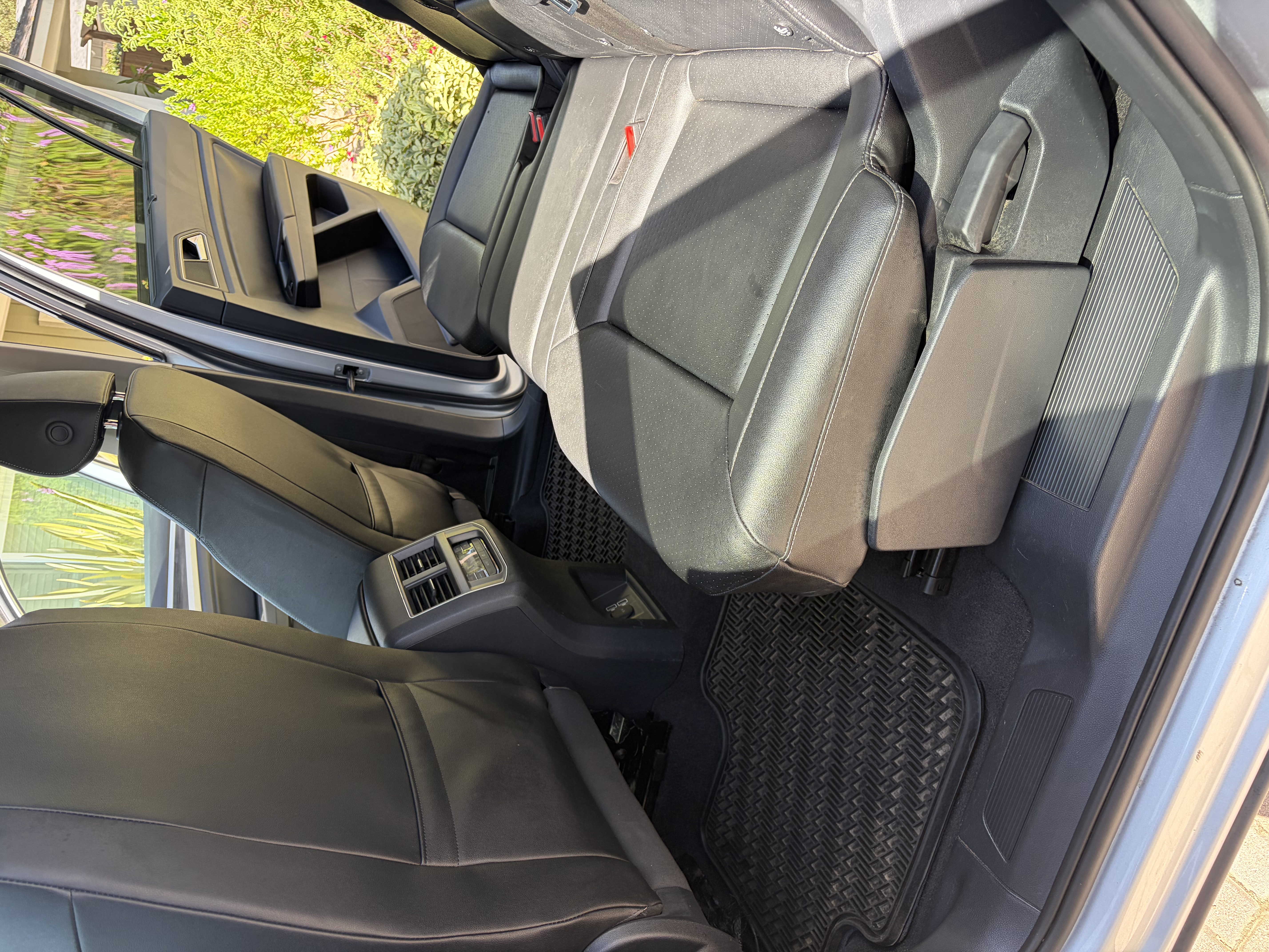 Used 2019 Volkswagen Atlas SE w/ Towing Package FWD image 8