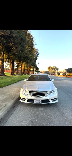 Used 2012 Mercedes-Benz E 350 BlueTEC Sedan image 2